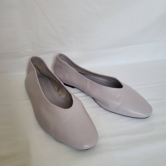 Zara Leather Women's Flats in Light Gray - Picture 2 of 7